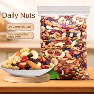 Factory Nuts Private Label and OEM Package Roasted Almond Nuts Walnut Chickpeas Per Kilo Mix Nuts 1KG