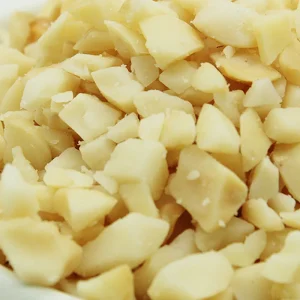 Natural New Stock Dried Crushed Macadamia Nuts Class A Carton Packaging Factory Supply for Trade and Global Sales