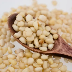 Small pine nut kernels with plump fruits and rich fragrant taste. The baking ingredients are of high quality. 500g